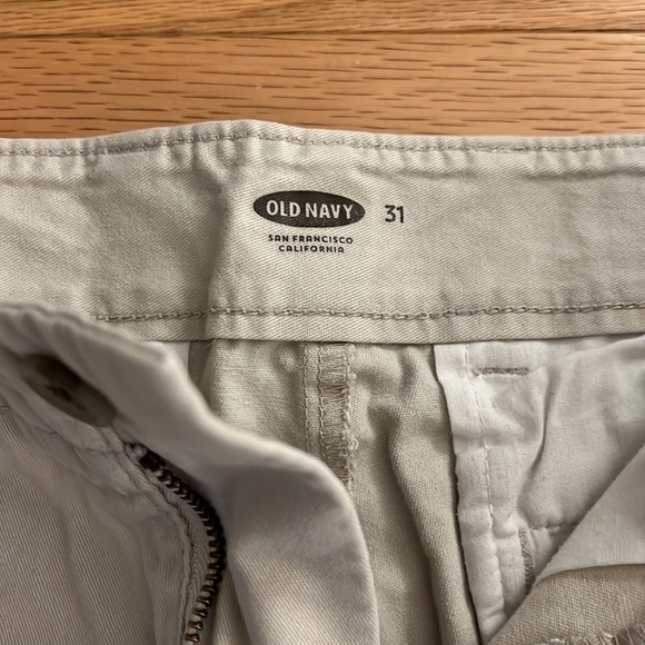 Men’s Khaki Shorts - Picture 2 of 2